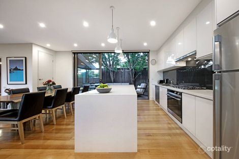 Property photo of 14 Barry Street Bentleigh VIC 3204