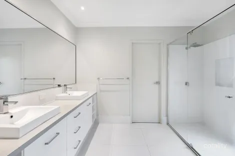 Property photo of 34 Canopys Edge Boulevard Smithfield QLD 4878