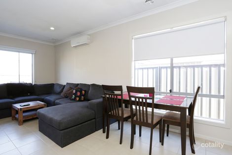 Property photo of 39 Daymar Circuit Craigieburn VIC 3064