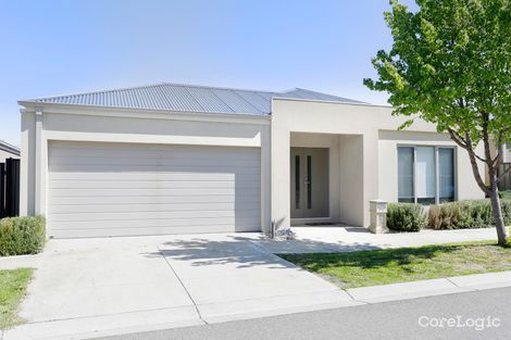 Property photo of 39 Daymar Circuit Craigieburn VIC 3064