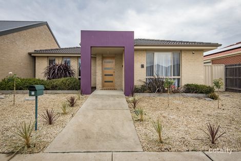Property photo of 24 Donald Horne Circuit Franklin ACT 2913