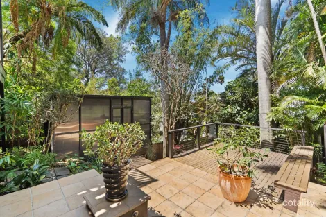 Property photo of 225 Swann Road Taringa QLD 4068