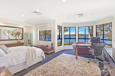 Property photo of 90 Noamunga Crescent Gwandalan NSW 2259