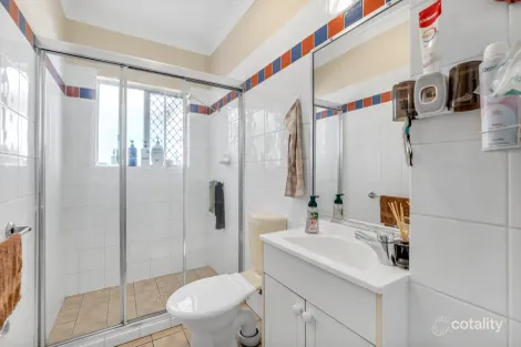 Property photo of 7/15 Rawlins Street Kangaroo Point QLD 4169