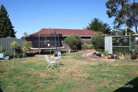 Property photo of 1 Linlithgow Way Melton West VIC 3337