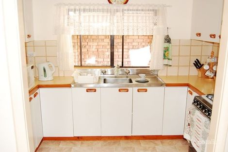 28 Canton Pde, Noraville, NSW 2263