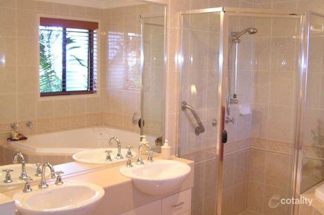 Property photo of 2 Broxbourne Place Oxenford QLD 4210