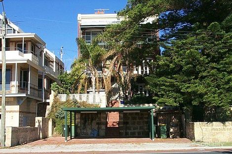 5b Riverside Rd, East Fremantle, WA 6158