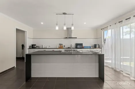 Property photo of 16 Vautin Way Eagleby QLD 4207