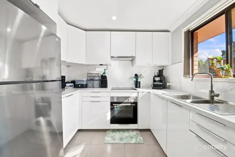 Property photo of 2/77 Parliament Road Macquarie Fields NSW 2564