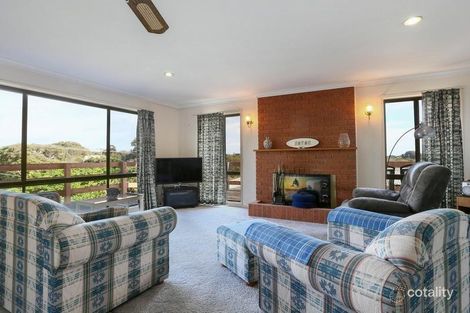 Property photo of 8 Robyn Court Rye VIC 3941