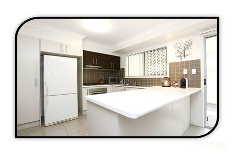 Property photo of 2/18 Stockwhip Place Sumner QLD 4074