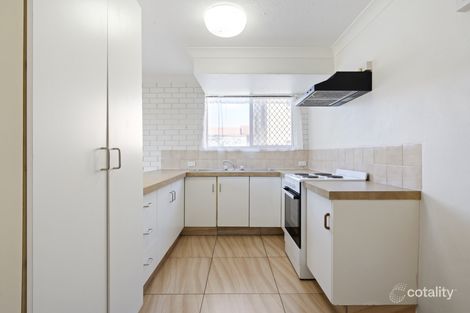 Property photo of 4/28 Duet Drive Mermaid Waters QLD 4218