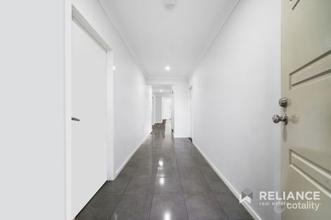 Property photo of 16 Stream Road Wyndham Vale VIC 3024