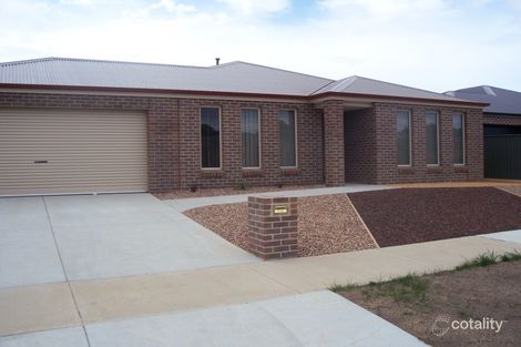 16 King George Way, Mitchell Park, VIC 3355