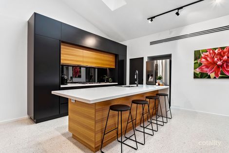 Property photo of 18 Cantala Crescent Ringwood North VIC 3134
