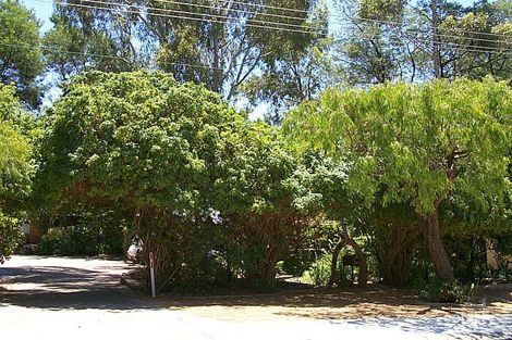 38 Boonooloo Rd, Kalamunda, WA 6076