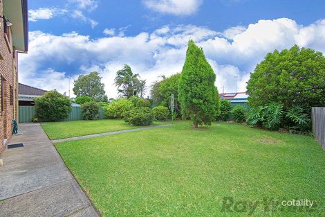 Property photo of 72 Natuna Avenue Budgewoi NSW 2262