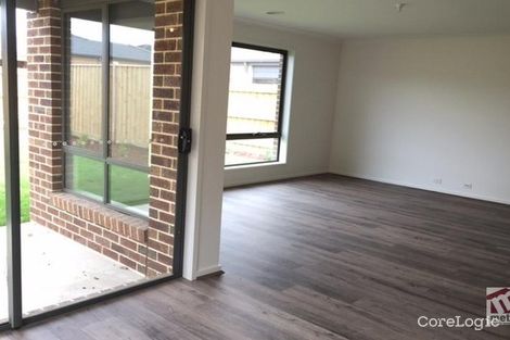 Property photo of 7 Cycad Way Officer VIC 3809