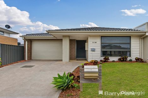 Property photo of 2/38 Willandra Boulevard Harkness VIC 3337