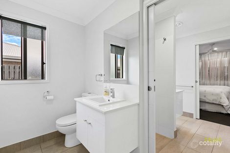 Property photo of 2 Eli Court Kawungan QLD 4655