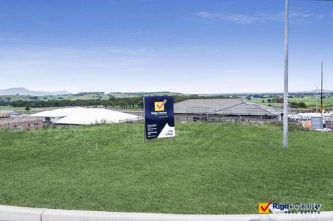 10 Sylvia Dr, Calderwood, NSW 2527