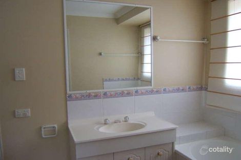 Property photo of 8 Considen Place Bellbowrie QLD 4070
