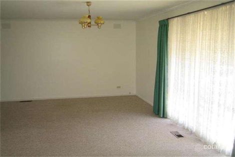 Property photo of 10 The Glades Doncaster VIC 3108