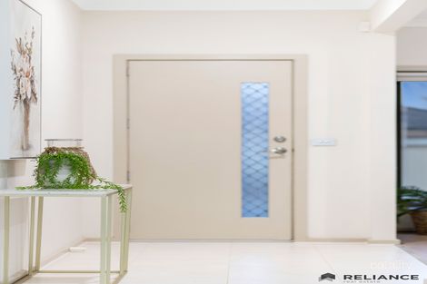 Property photo of 18 Mark Drive Tarneit VIC 3029
