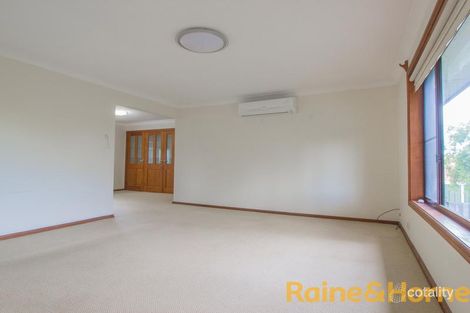 Property photo of 26 Honeyeater Place Tingira Heights NSW 2290