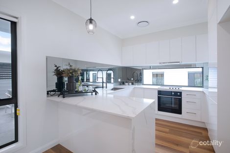 2/11 Berge St, Mount Gravatt, QLD 4122