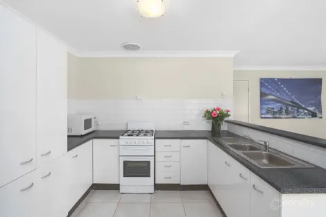 Property photo of 6 Loongana Crescent Blue Haven NSW 2262