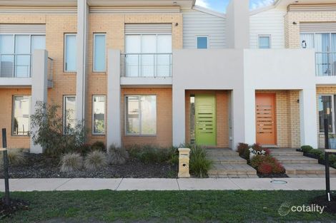 Property photo of 28 Broadbeach Circuit Point Cook VIC 3030