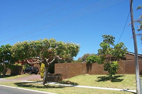 19 Dover Rd, Scarborough, WA 6019