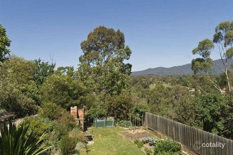 Property photo of 10 Avalon Street Mooroolbark VIC 3138
