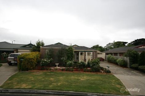 Property photo of 22 Mayfield Crescent St Albans Park VIC 3219