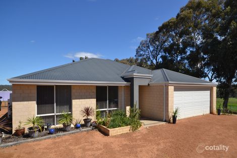 27 Truslove St, Wooroloo, WA 6558