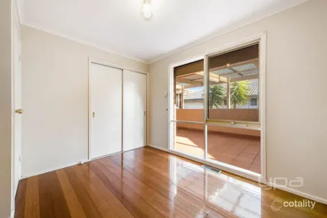 Property photo of 1/92 Mitchell Crescent Meadow Heights VIC 3048