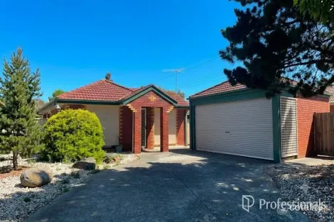 13 Dumosa Ct, St Albans, VIC 3021