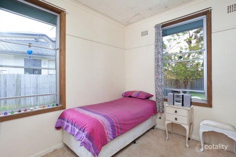 Property photo of 25 Alamein Avenue Narraweena NSW 2099