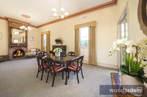 Property photo of 13 Holywood Grove Carnegie VIC 3163