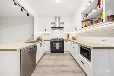 Property photo of 9 Railway Avenue Upper Ferntree Gully VIC 3156