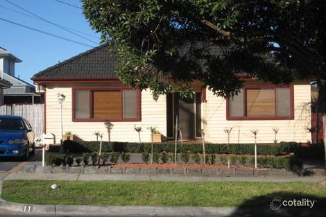 11 Glasgow Ave, Reservoir, VIC 3073