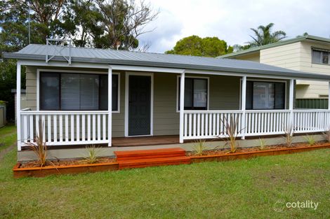 Property photo of 32 Dorothy Avenue Basin View NSW 2540