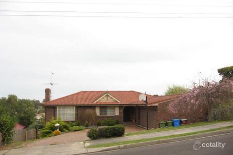 Property photo of 19 Kramer Drive Berwick VIC 3806