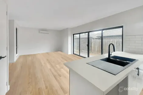 7/15 Nerissa Gr, Oak Park, VIC 3046