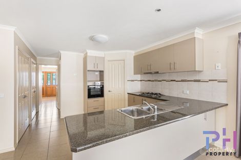 Property photo of 16 Sovereign Gardens Kangaroo Flat VIC 3555