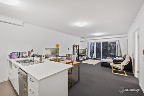 Property photo of 1/31 Grasspan Street Zillmere QLD 4034