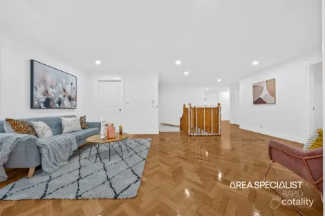 Property photo of 3 Redleaf Close Hampton Park VIC 3976