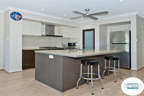 Property photo of 15 Summerview Avenue Yarrabilba QLD 4207